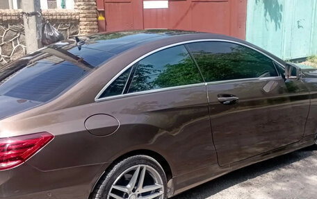 Mercedes-Benz E-Класс, 2014 год, 2 300 000 рублей, 4 фотография