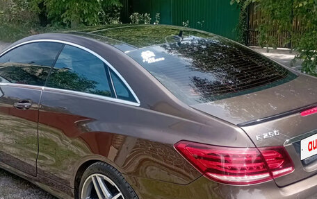 Mercedes-Benz E-Класс, 2014 год, 2 300 000 рублей, 3 фотография