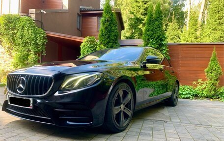 Mercedes-Benz E-Класс, 2016 год, 2 700 000 рублей, 4 фотография