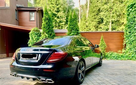 Mercedes-Benz E-Класс, 2016 год, 2 700 000 рублей, 5 фотография