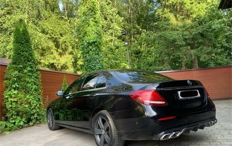 Mercedes-Benz E-Класс, 2016 год, 2 700 000 рублей, 6 фотография