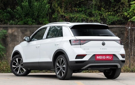 Volkswagen T-Roc I, 2026 год, 2 450 000 рублей, 4 фотография