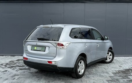 Mitsubishi Outlander III рестайлинг 3, 2012 год, 1 095 000 рублей, 2 фотография