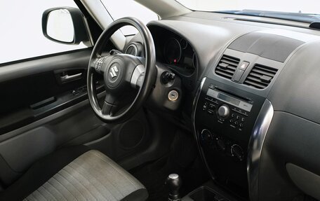 Suzuki SX4 II рестайлинг, 2010 год, 639 000 рублей, 15 фотография