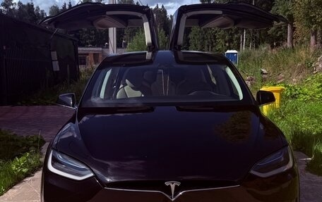 Tesla Model X I, 2016 год, 3 390 000 рублей, 2 фотография