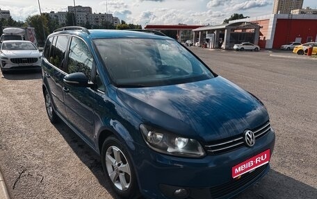 Volkswagen Touran III, 2012 год, 980 000 рублей, 1 фотография