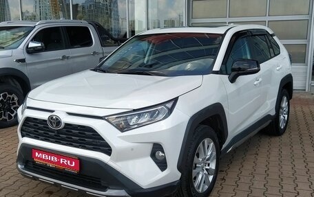 Toyota RAV4, 2023 год, 3 625 000 рублей, 1 фотография