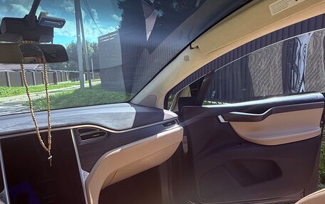 Tesla Model X I, 2016 год, 3 390 000 рублей, 9 фотография