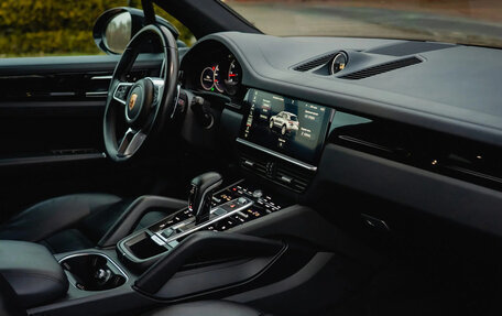 Porsche Cayenne III, 2018 год, 5 000 000 рублей, 6 фотография