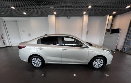 KIA Rio IV, 2018 год, 1 435 000 рублей, 2 фотография