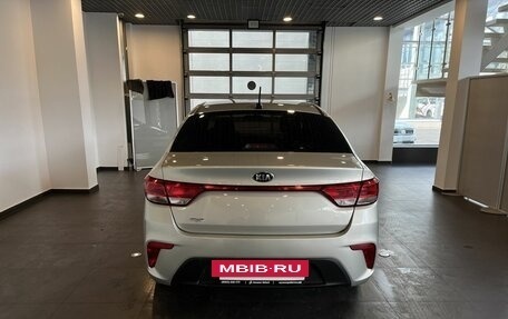KIA Rio IV, 2018 год, 1 435 000 рублей, 4 фотография