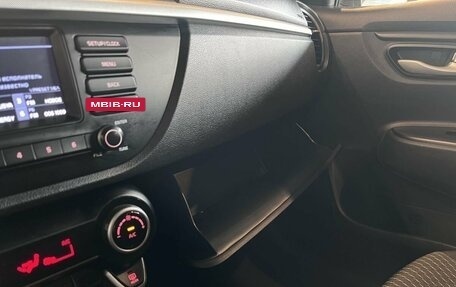 KIA Rio IV, 2018 год, 1 435 000 рублей, 30 фотография