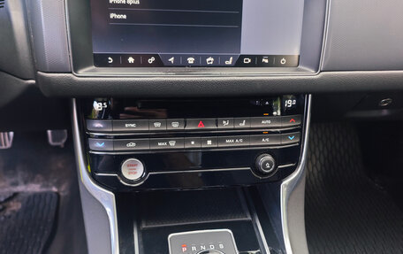 Jaguar XF II, 2016 год, 2 000 000 рублей, 7 фотография