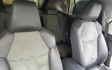 Toyota RAV4, 2023 год, 3 625 000 рублей, 17 фотография