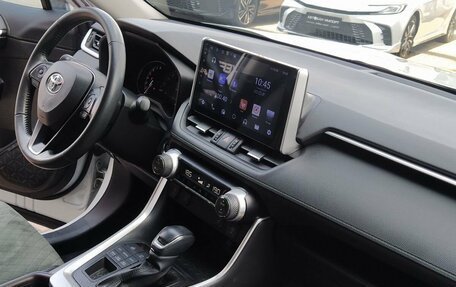 Toyota RAV4, 2023 год, 3 625 000 рублей, 16 фотография