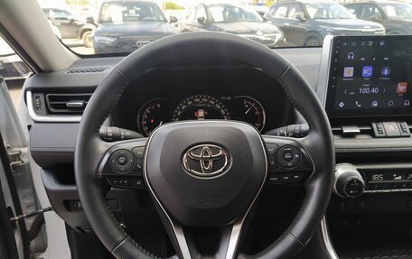 Toyota RAV4, 2023 год, 3 625 000 рублей, 25 фотография