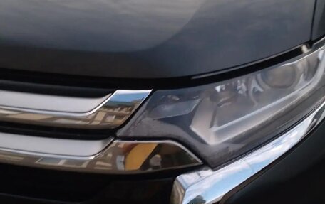 Mitsubishi Outlander III рестайлинг 3, 2015 год, 1 800 000 рублей, 10 фотография