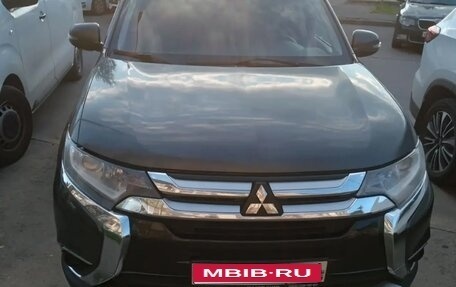 Mitsubishi Outlander III рестайлинг 3, 2015 год, 1 800 000 рублей, 1 фотография