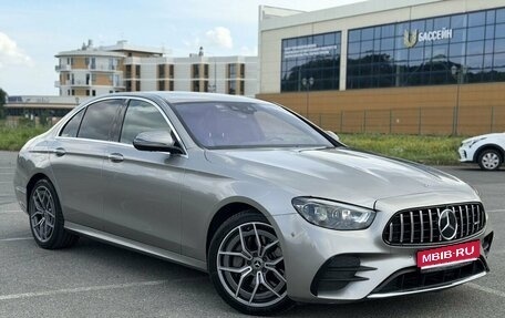Mercedes-Benz E-Класс, 2021 год, 5 200 000 рублей, 1 фотография