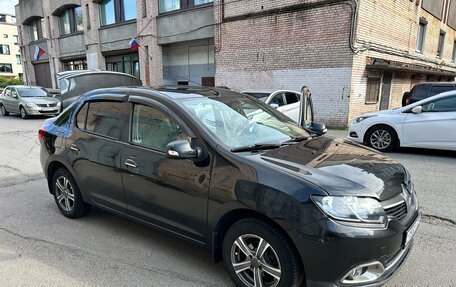 Renault Logan II, 2015 год, 750 000 рублей, 2 фотография