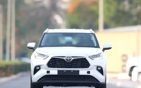 Toyota Highlander, 2026 год, 5 450 000 рублей, 2 фотография