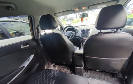 Hyundai Solaris II рестайлинг, 2013 год, 875 000 рублей, 3 фотография