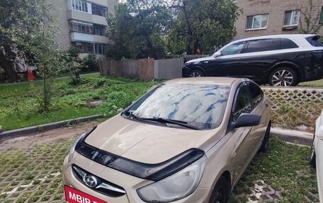 Hyundai Solaris II рестайлинг, 2013 год, 875 000 рублей, 2 фотография