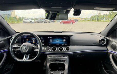 Mercedes-Benz E-Класс, 2021 год, 5 200 000 рублей, 31 фотография