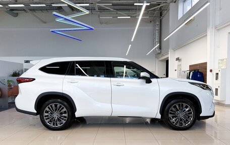 Toyota Highlander, 2026 год, 5 500 000 рублей, 10 фотография