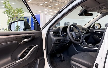 Toyota Highlander, 2026 год, 5 500 000 рублей, 11 фотография