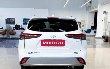 Toyota Highlander, 2026 год, 5 500 000 рублей, 6 фотография
