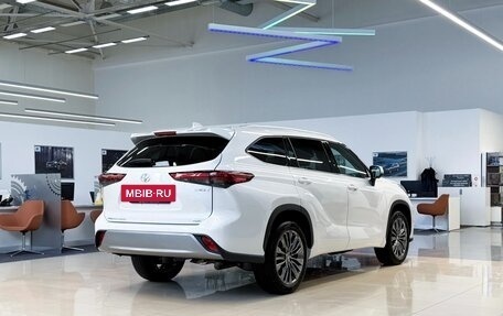 Toyota Highlander, 2026 год, 5 500 000 рублей, 9 фотография