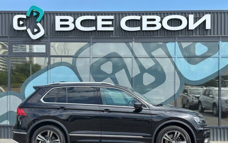 Volkswagen Tiguan II, 2018 год, 2 597 000 рублей, 8 фотография