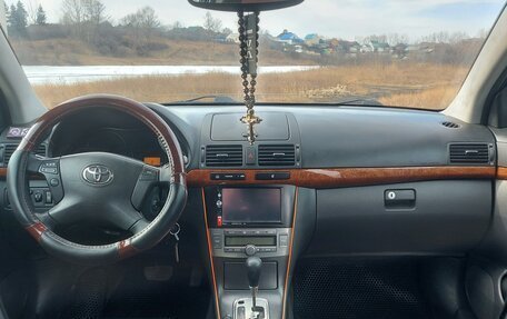 Toyota Avensis III рестайлинг, 2006 год, 760 000 рублей, 4 фотография