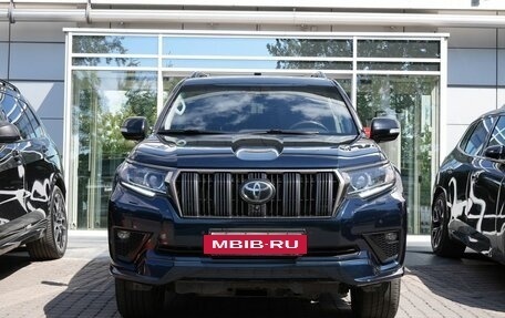 Toyota Land Cruiser Prado 150 рестайлинг 2, 2020 год, 5 100 000 рублей, 3 фотография