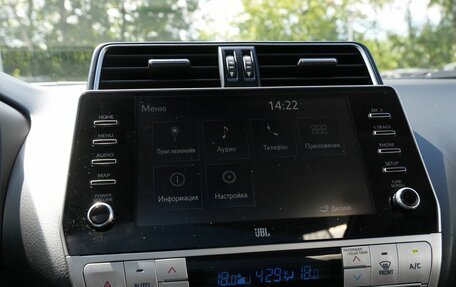 Toyota Land Cruiser Prado 150 рестайлинг 2, 2020 год, 5 100 000 рублей, 22 фотография