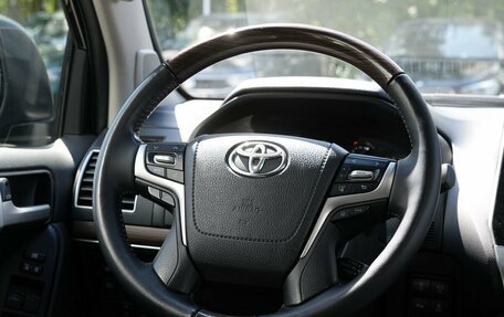 Toyota Land Cruiser Prado 150 рестайлинг 2, 2020 год, 5 100 000 рублей, 18 фотография