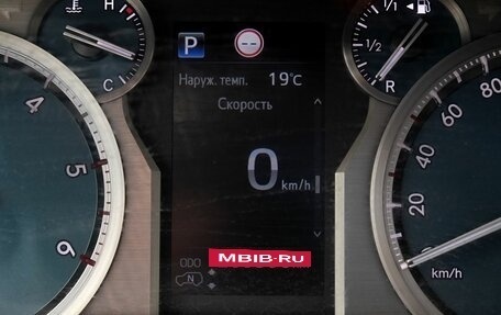 Toyota Land Cruiser Prado 150 рестайлинг 2, 2020 год, 5 100 000 рублей, 24 фотография