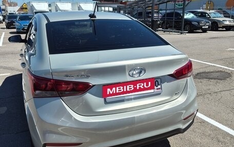 Hyundai Solaris II рестайлинг, 2017 год, 1 300 000 рублей, 4 фотография
