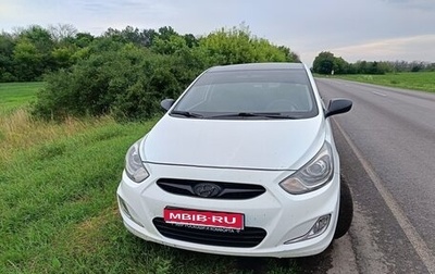 Hyundai Solaris II рестайлинг, 2013 год, 500 000 рублей, 1 фотография
