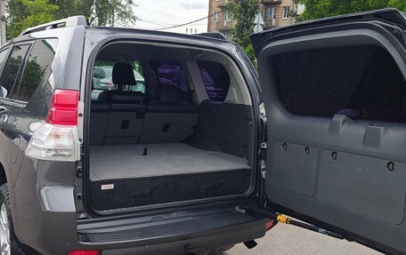 Toyota Land Cruiser Prado 150 рестайлинг 2, 2011 год, 2 500 000 рублей, 9 фотография