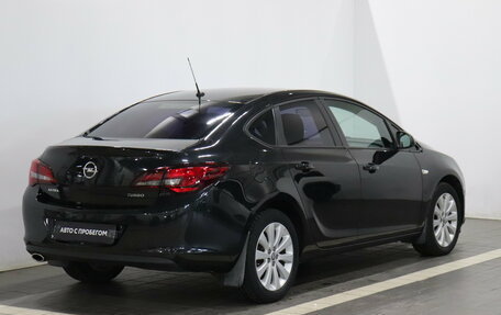 Opel Astra J, 2013 год, 712 000 рублей, 3 фотография