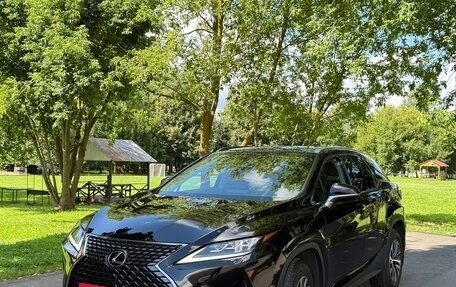 Lexus RX IV рестайлинг, 2019 год, 4 800 000 рублей, 1 фотография