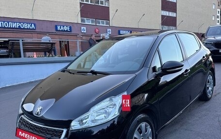 Peugeot 208 II, 2013 год, 670 000 рублей, 2 фотография