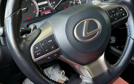 Lexus RX IV рестайлинг, 2019 год, 4 800 000 рублей, 5 фотография