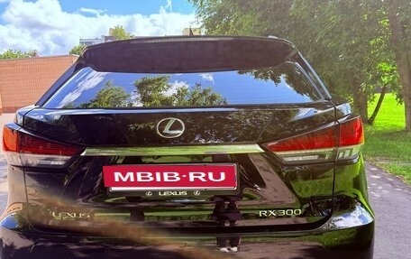 Lexus RX IV рестайлинг, 2019 год, 4 800 000 рублей, 14 фотография