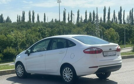 Ford Fiesta, 2016 год, 850 000 рублей, 3 фотография