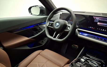 BMW 5 серия, 2025 год, 9 240 000 рублей, 7 фотография