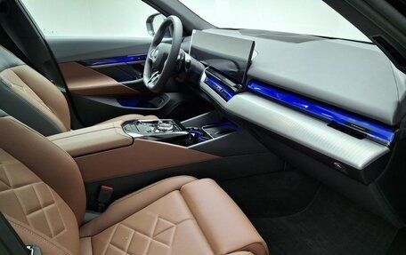 BMW 5 серия, 2025 год, 9 240 000 рублей, 4 фотография