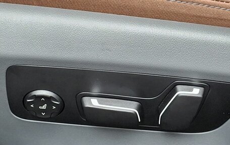 BMW 5 серия, 2025 год, 9 240 000 рублей, 13 фотография